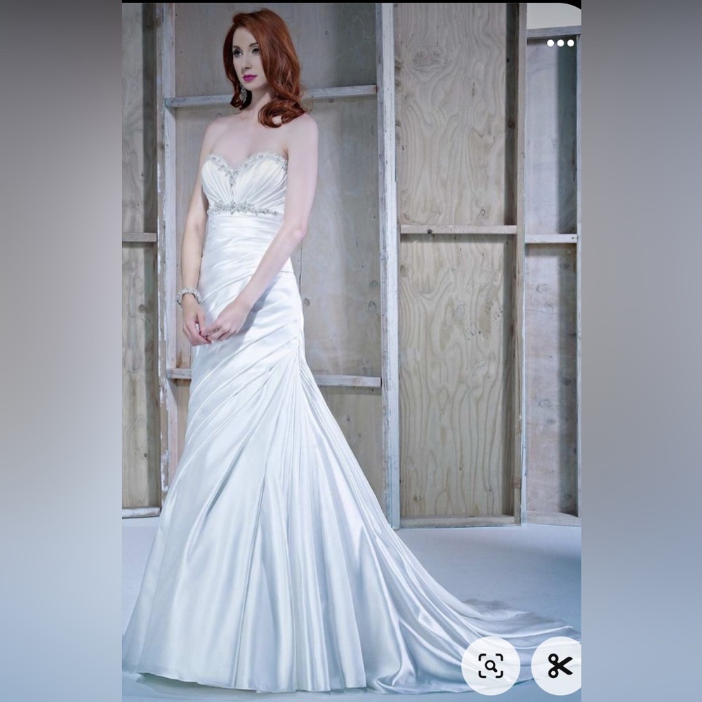 COPY - Wedding Dress size 8